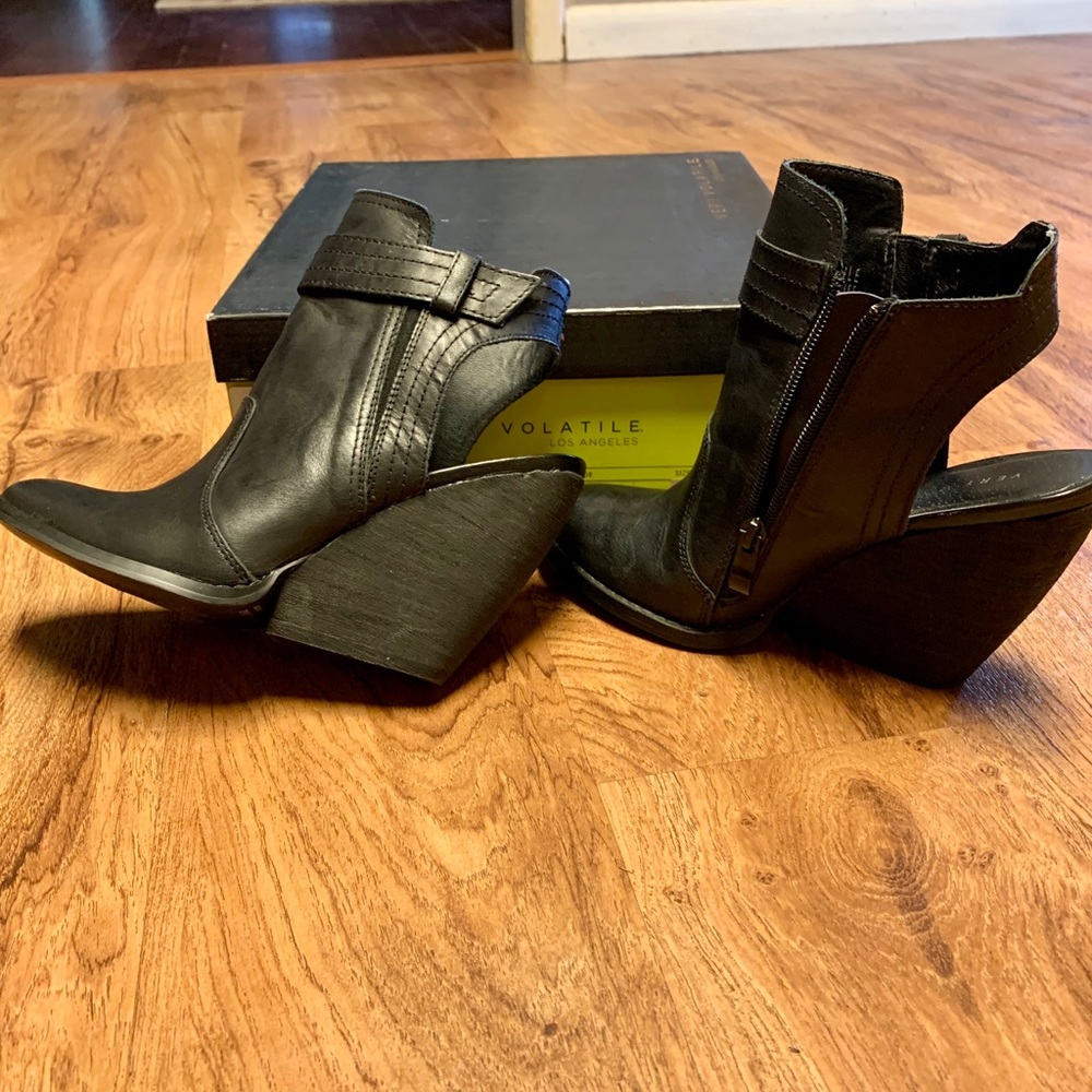 Very Volatile zip up sling back booties